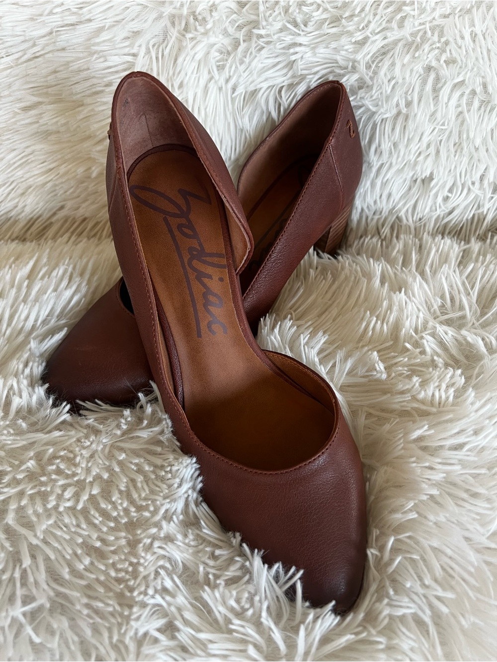 Zodiac Chestnut Brown Leather Mid-Heel Pumps
